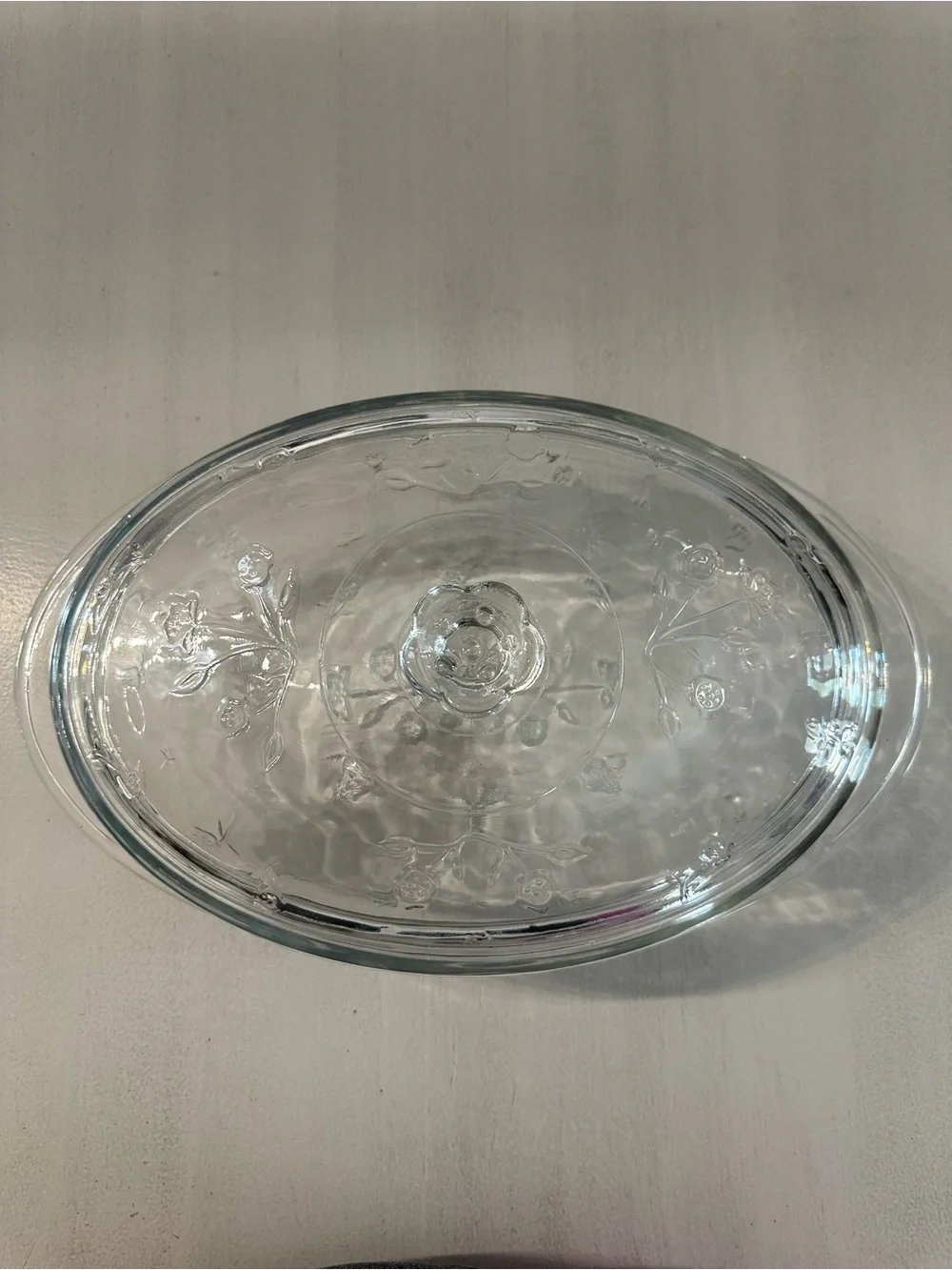Anchor Hocking Vintage Savannah Clear Floral 2-Quart Oval Casserole Dish w/ Lid